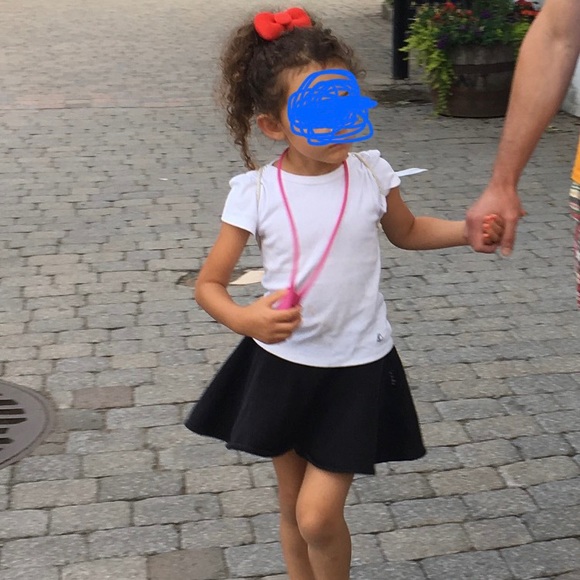 Agnes b skirt - Picture 2 of 3